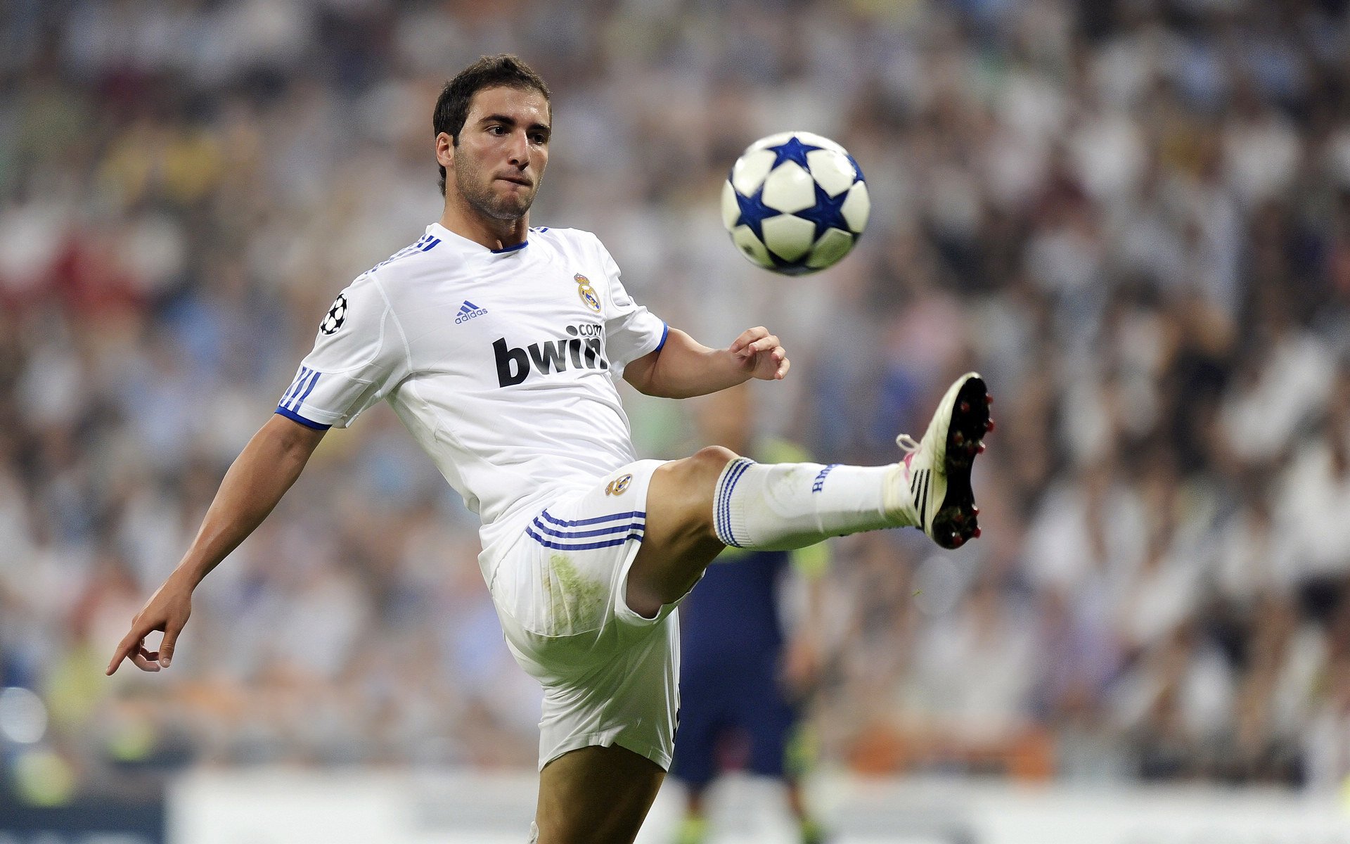 乔治持续制造杀伤，奇才硬仗取胜开拓者